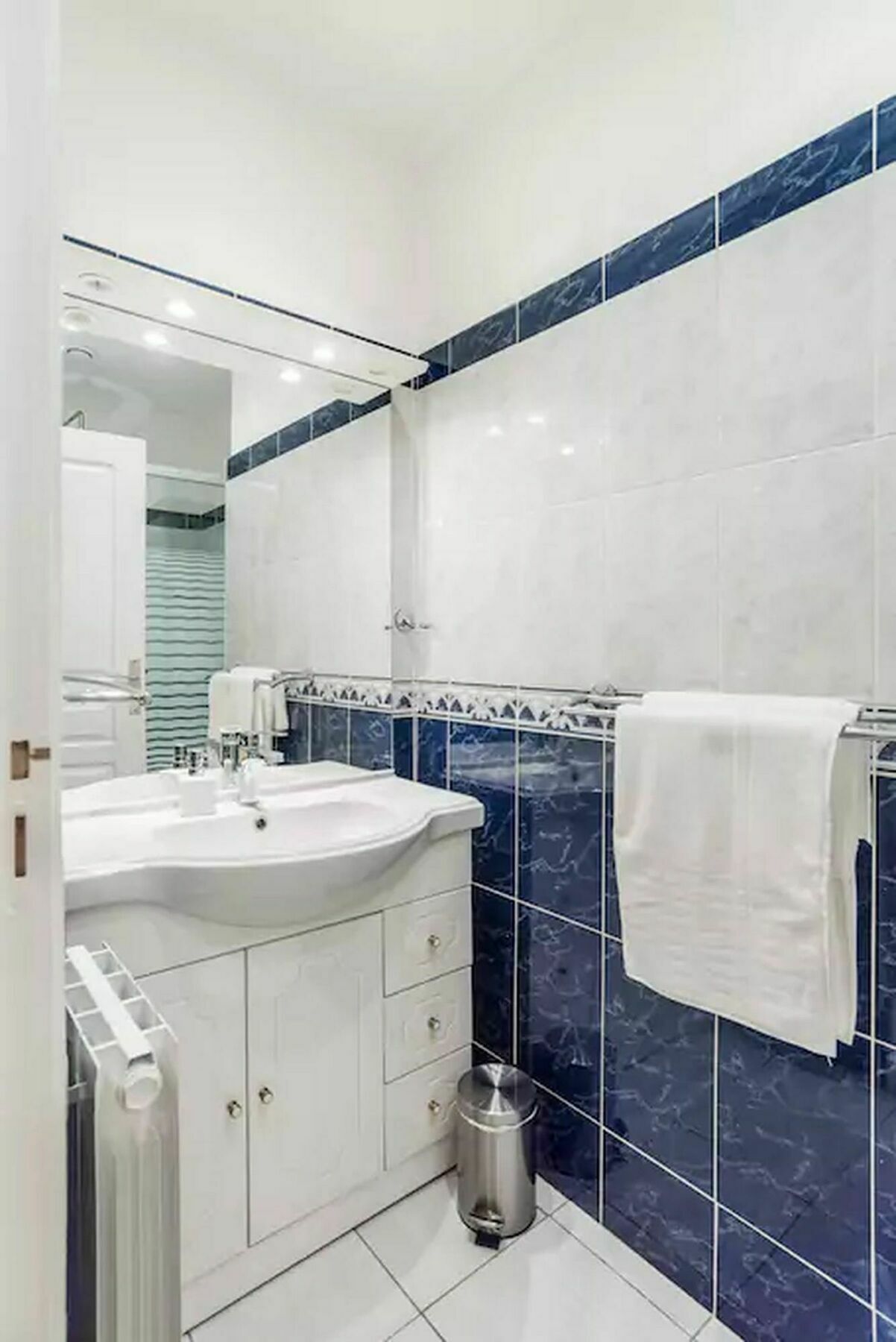 Sochic Haussmann Apartment